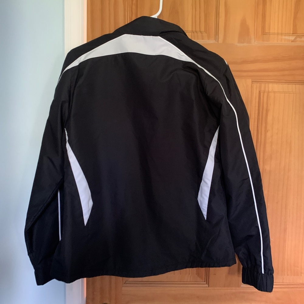 Under armor wind breaker